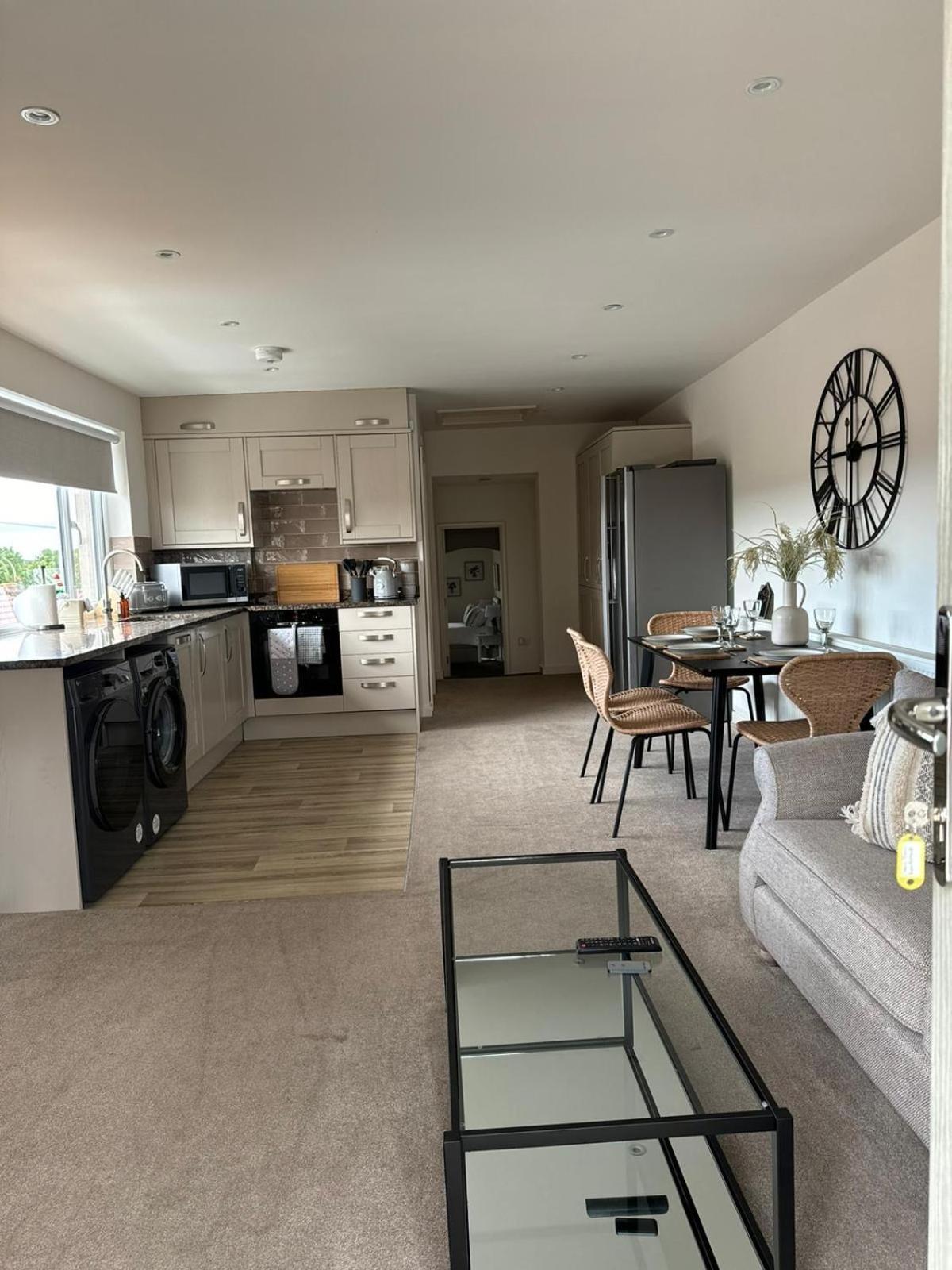 Chew View Luxury Apartment Keynsham Exterior foto