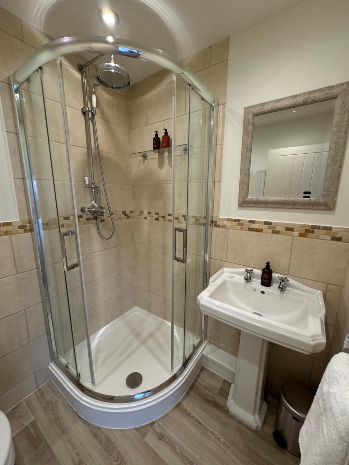 Chew View Luxury Apartment Keynsham Exterior foto